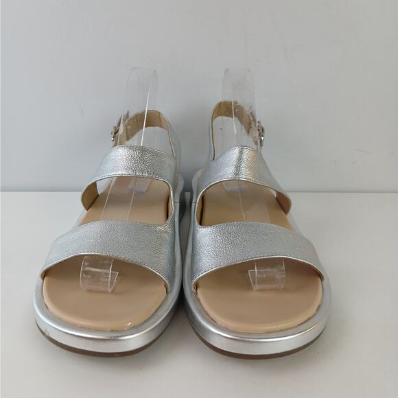 Vionic SZ 9 Madera Women's Slingback Comfort Sandal In Silver Leather - Picture 3 of 9